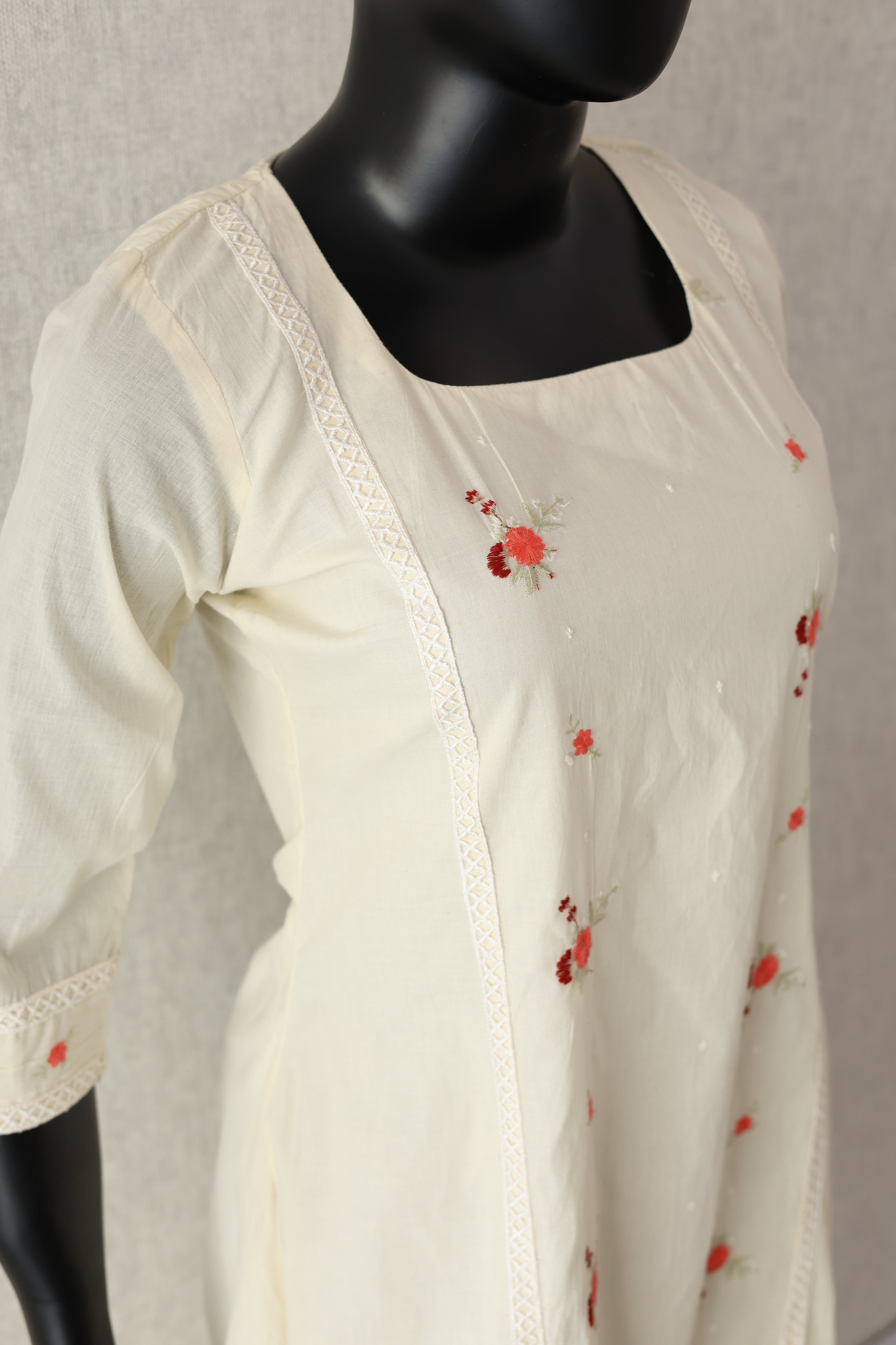 3 panel white cotton aline
