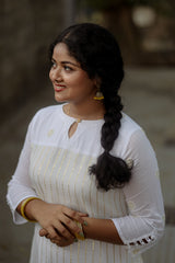 A LINE white mullcotton york and lurex georgette material