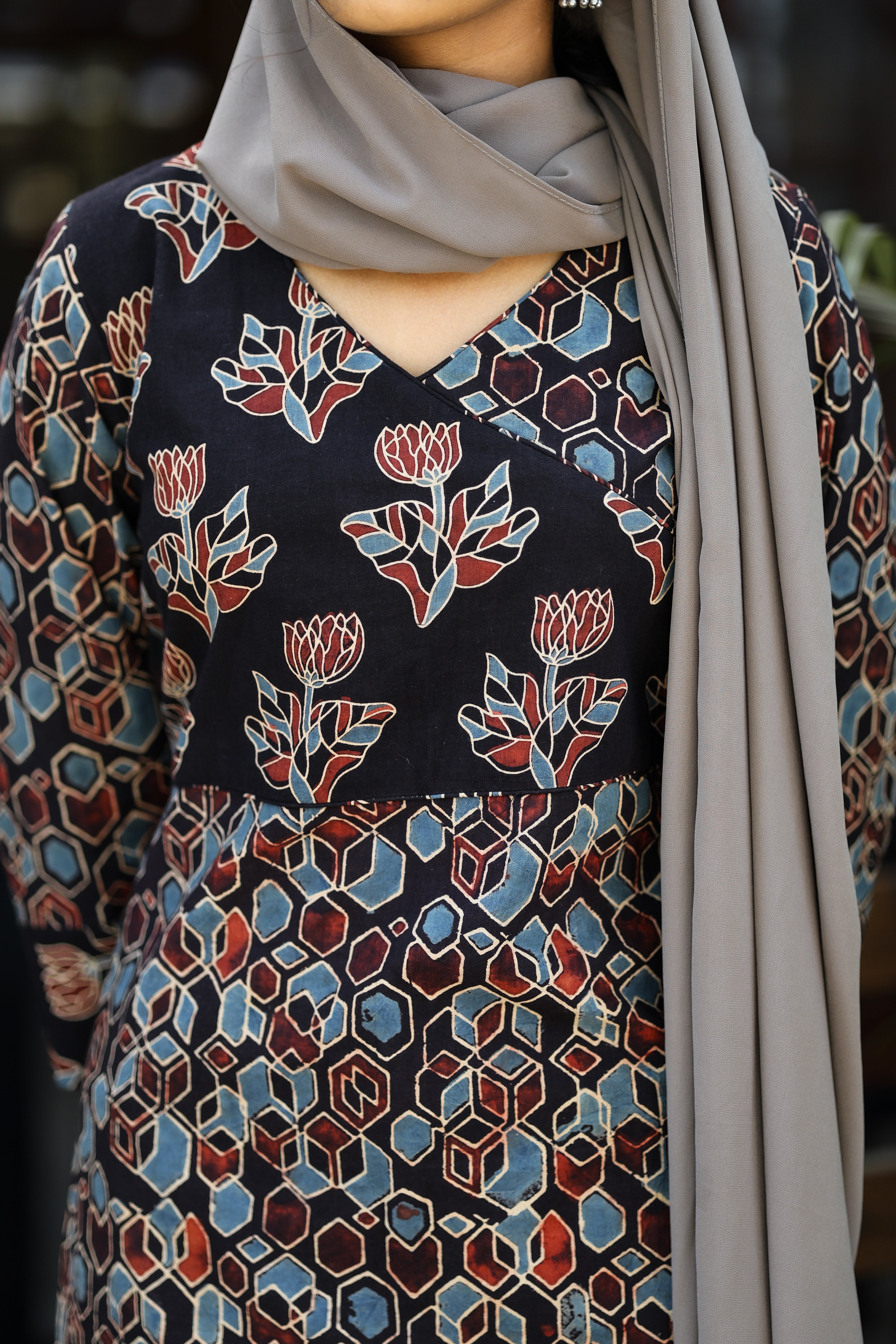 Overlap slited kurthi