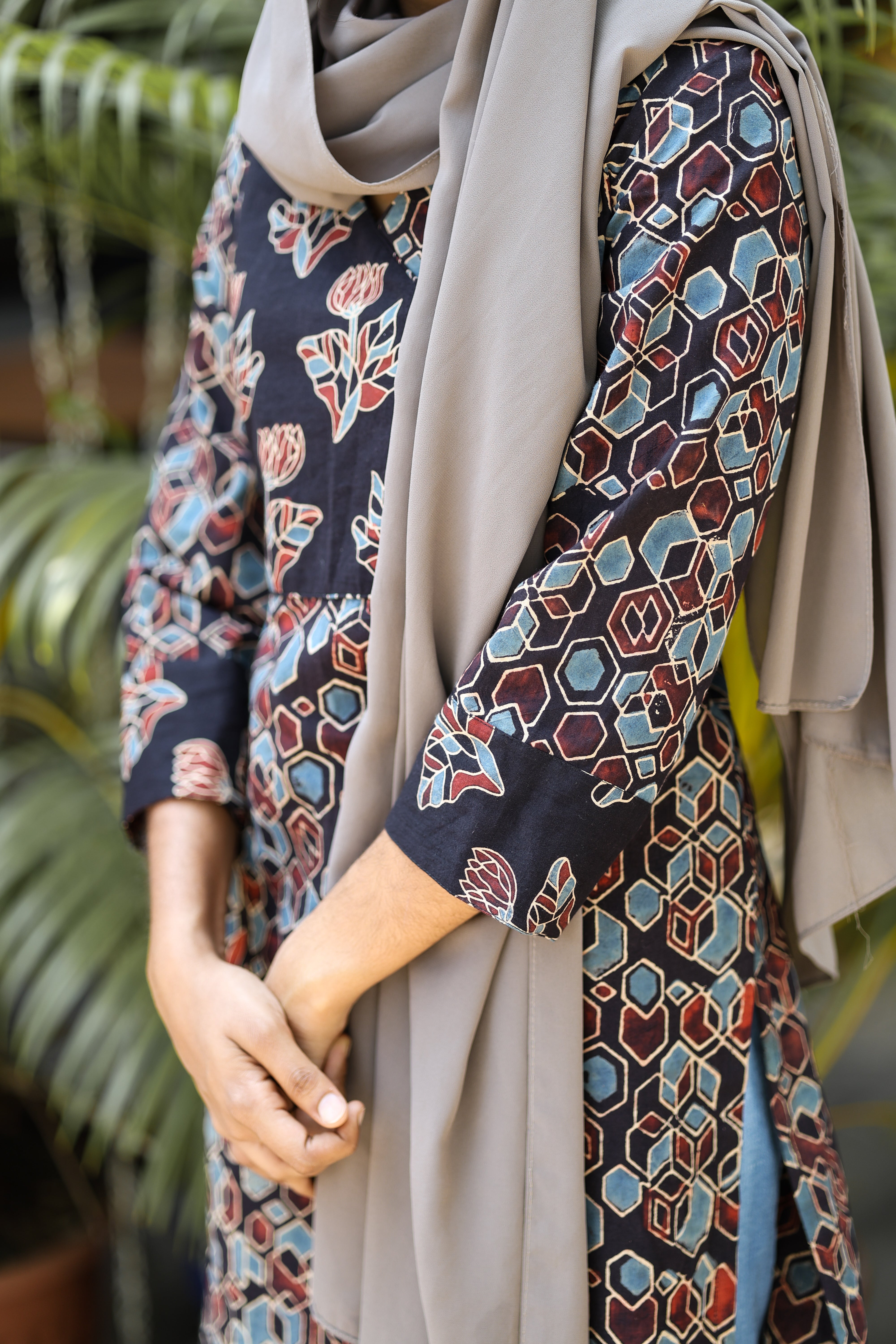 Overlap slited kurthi