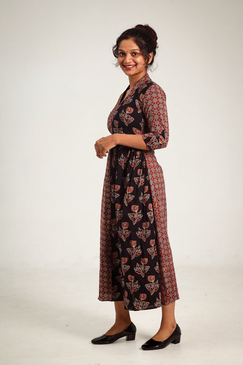 A-line side pleated kurthi